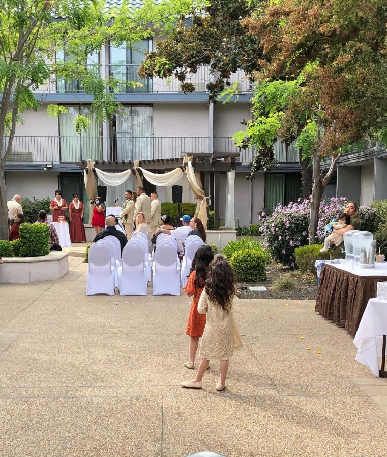 Holiday Inn Dublin - Pleasanton By Ihg Ngoại thất bức ảnh